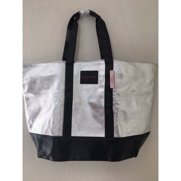 Victoria's Secret Handbags - Victoria Secret Tote Bag 💖 NEW!
